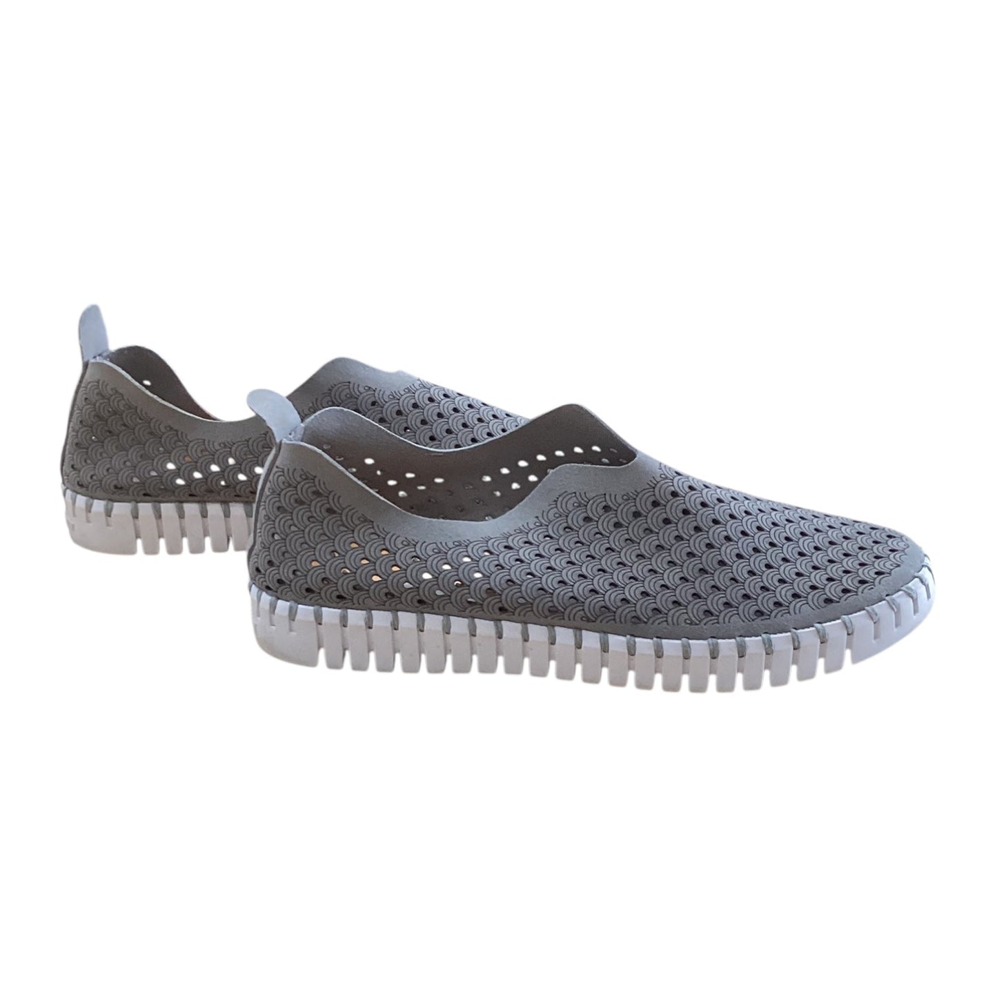 Shoes Flats By Clothes Mentor In Grey, Size:8.5