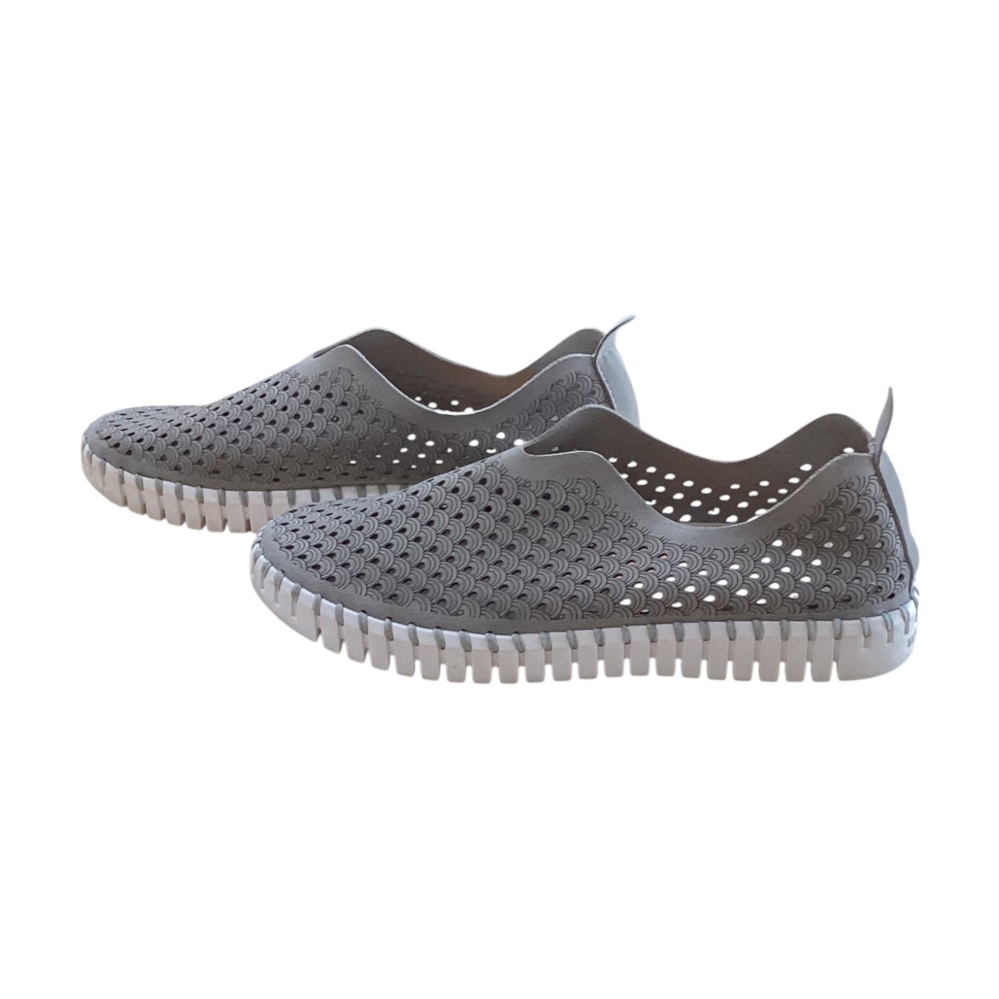 Shoes Flats By Clothes Mentor In Grey, Size:8.5