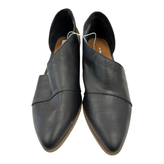 Shoes Flats By Universal Thread In Black, Size:11