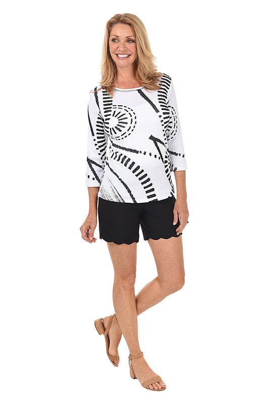 Pull-On Stretch Scallop Short