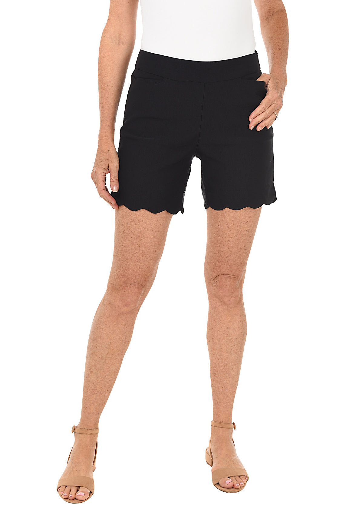Pull-On Stretch Scallop Short