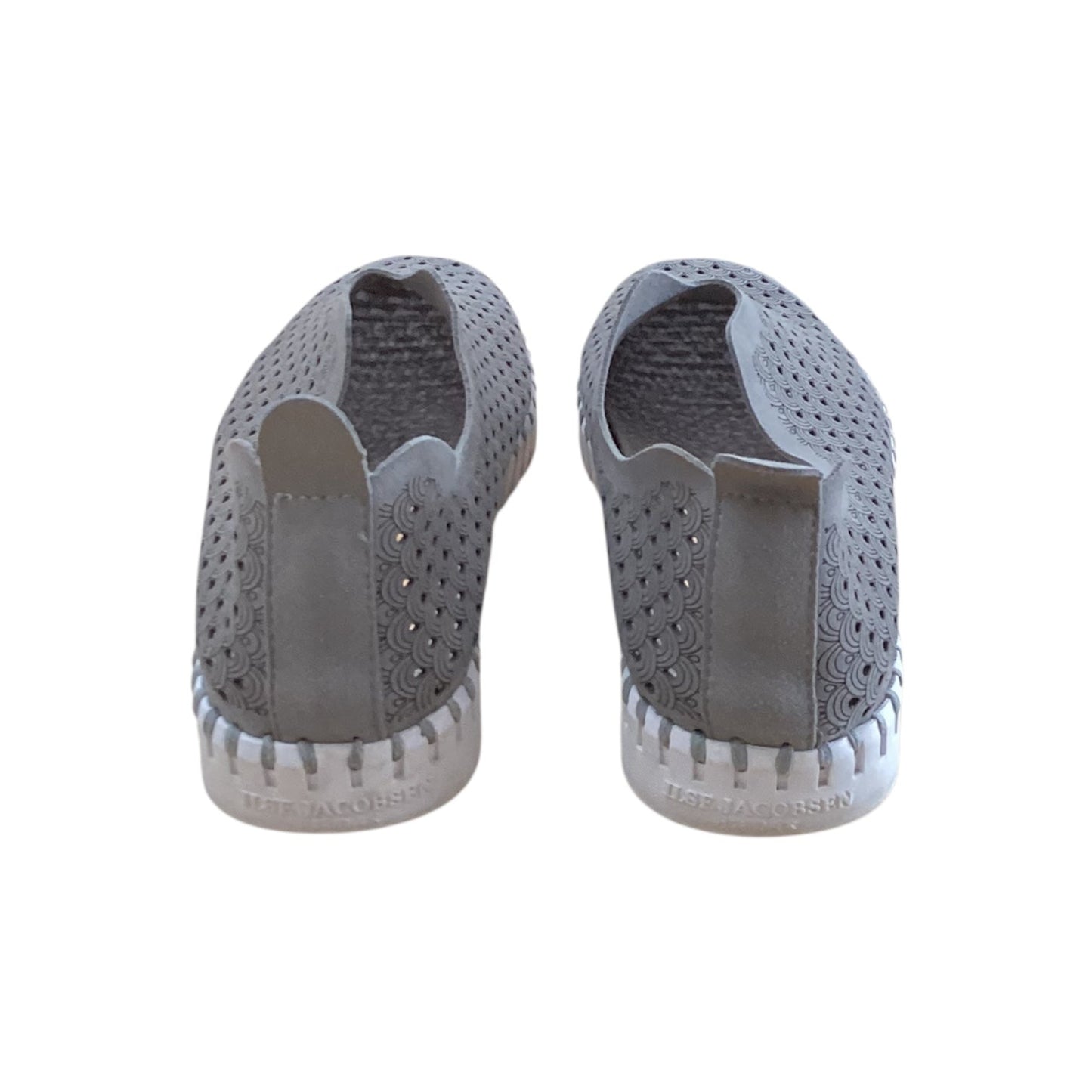 Shoes Flats By Clothes Mentor In Grey, Size:8.5