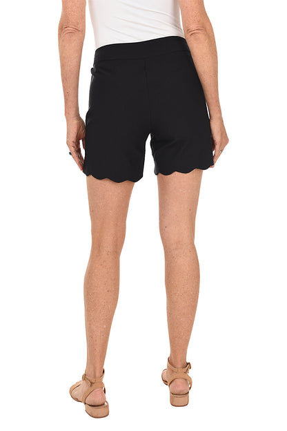 Pull-On Stretch Scallop Short